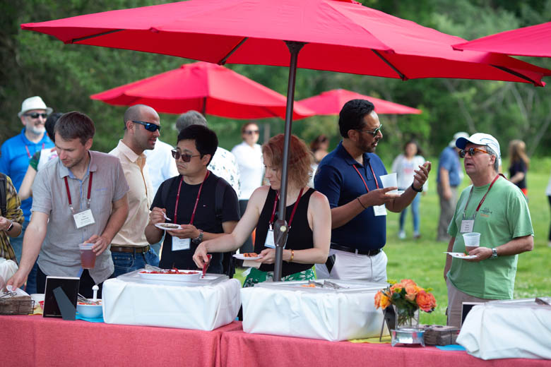 5S6A1022_Neje_Haberman_Xiaoming_Zhou_Andrea_Schorn_Shiv_Grewal_Andres_ Aguilera.jpg